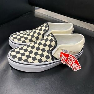 VANS CLASSIC SLIP ON NEW NEVER WORN